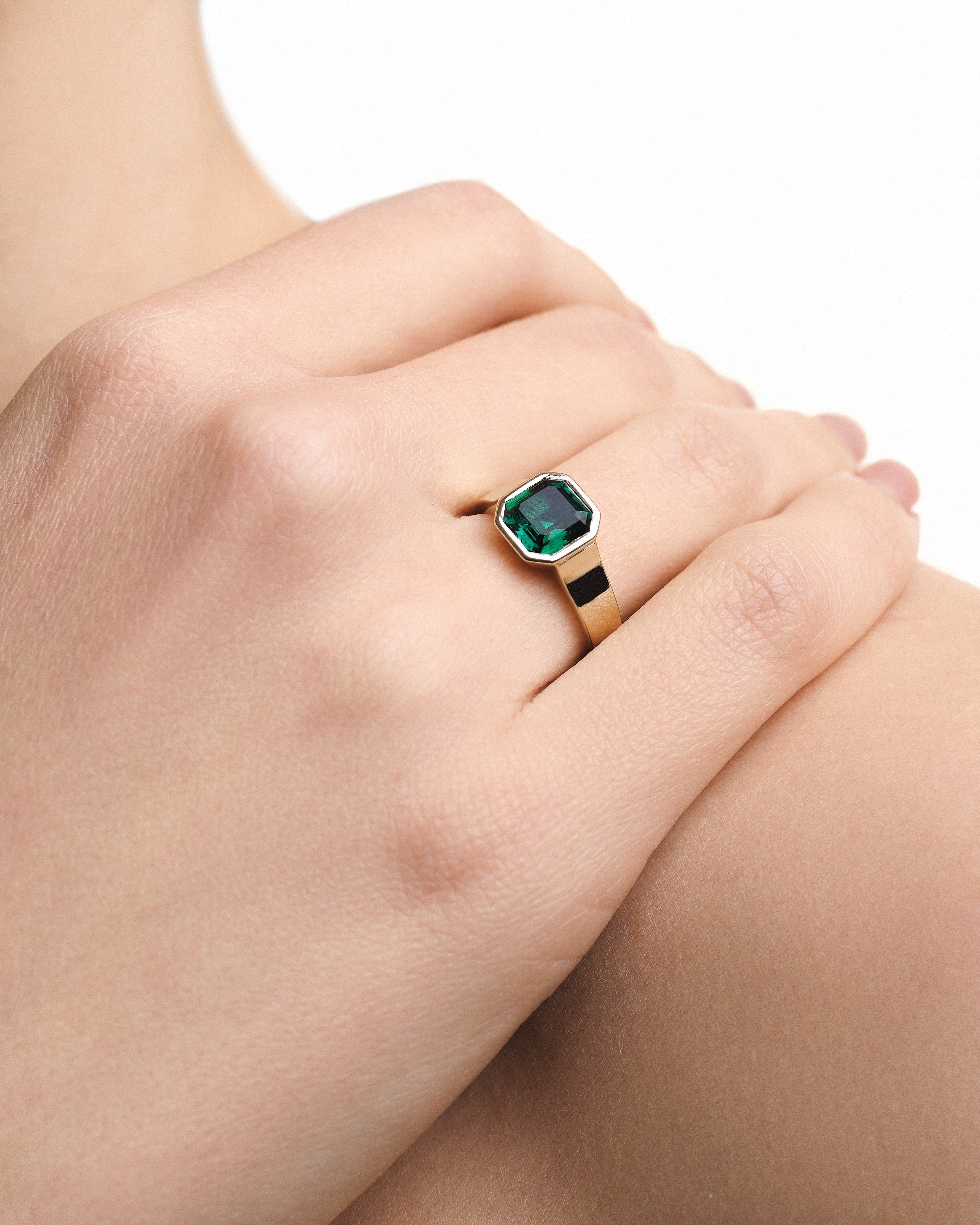 Bague Asscher émeraude