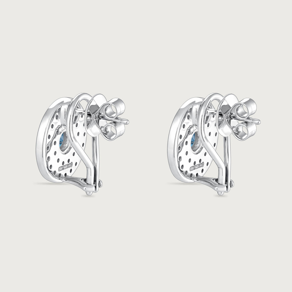 Boucle d'oreille à clip My Universe en saphirs bleus et diamants, or blanc 18 carats