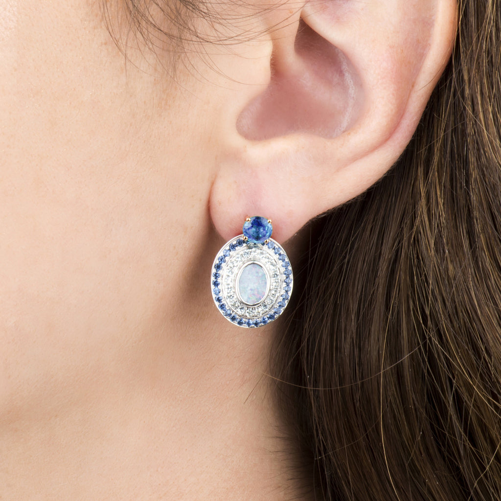 Éclipse Alice en opale bleue, aigues-marines et saphirs bleus, or blanc 18 carats