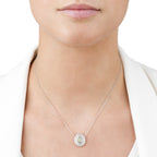 Éclipse Alice en opale blanche cabochon, diamants et or blanc 18 carats