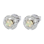 Boucle d'oreille à clou en opale blanche et or blanc 18 carats