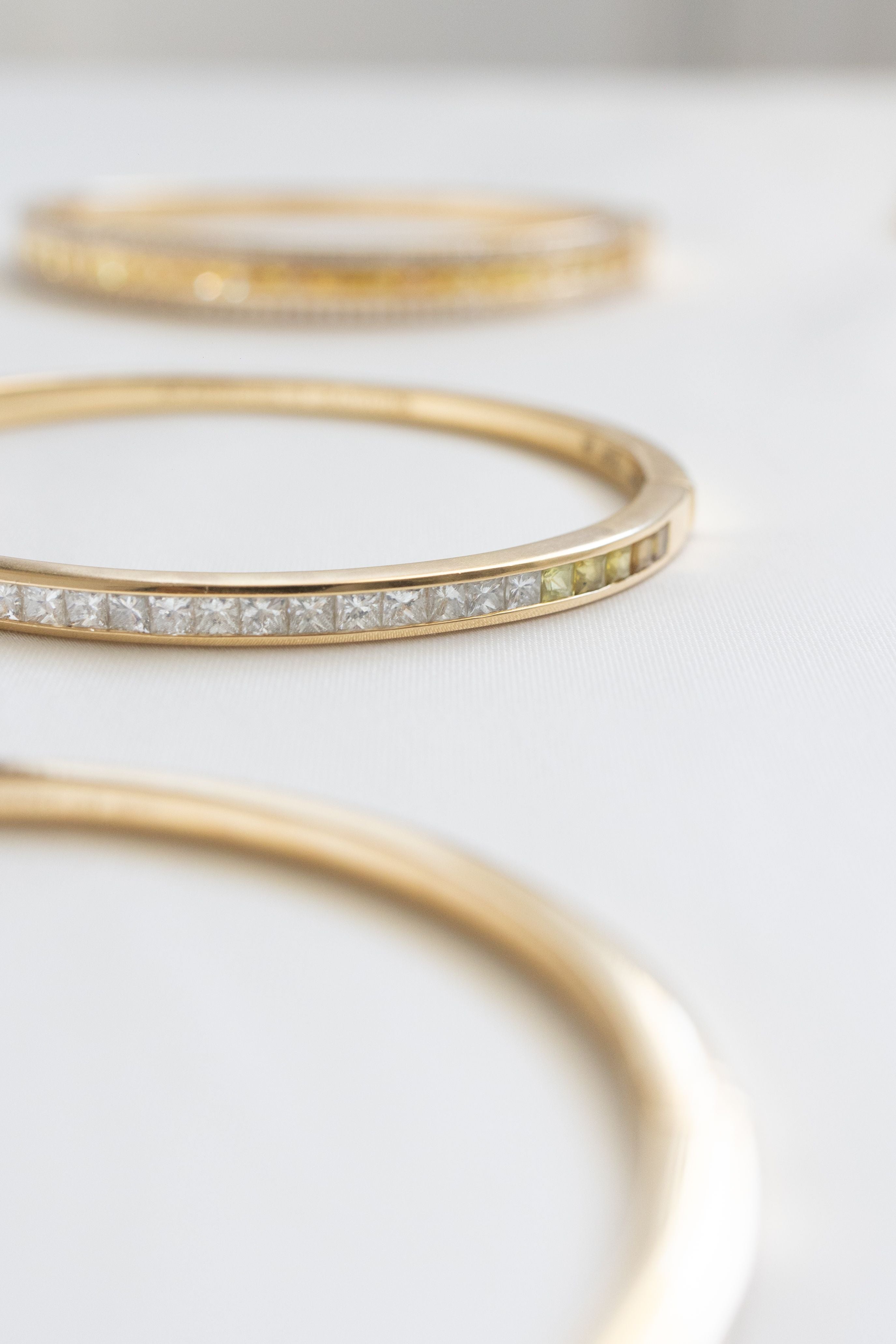 Bracelet Ortus en diamants et saphirs jaunes, or jaune 18 carats