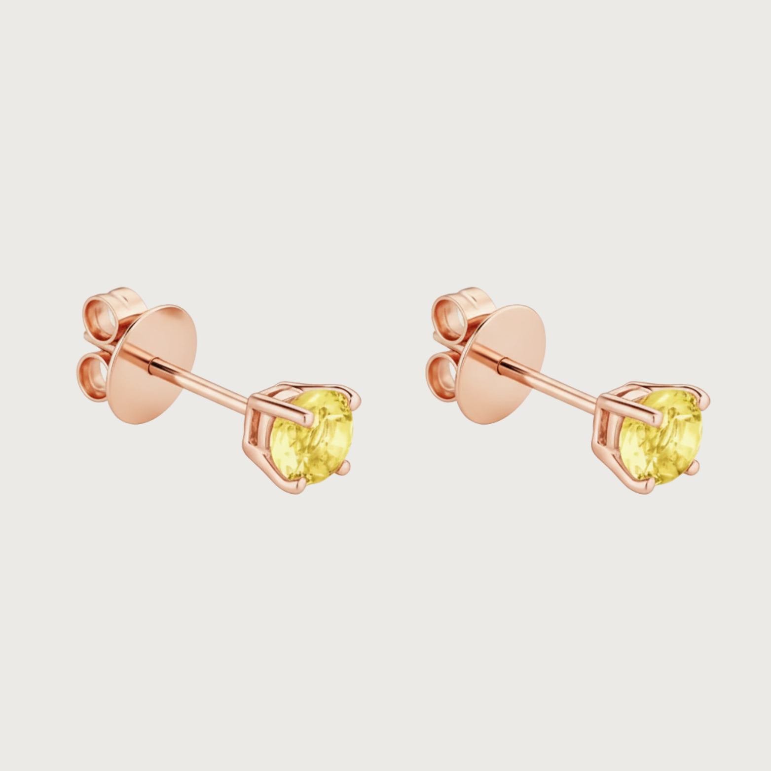Boucle d'oreille à clou en saphir jaune
