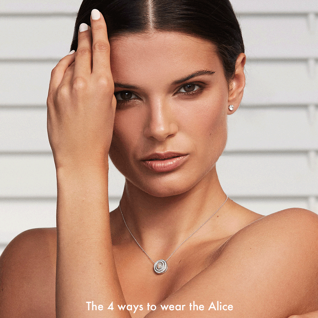 Éclipse Alice en opale bleue, aigues-marines et saphirs bleus, or blanc 18 carats