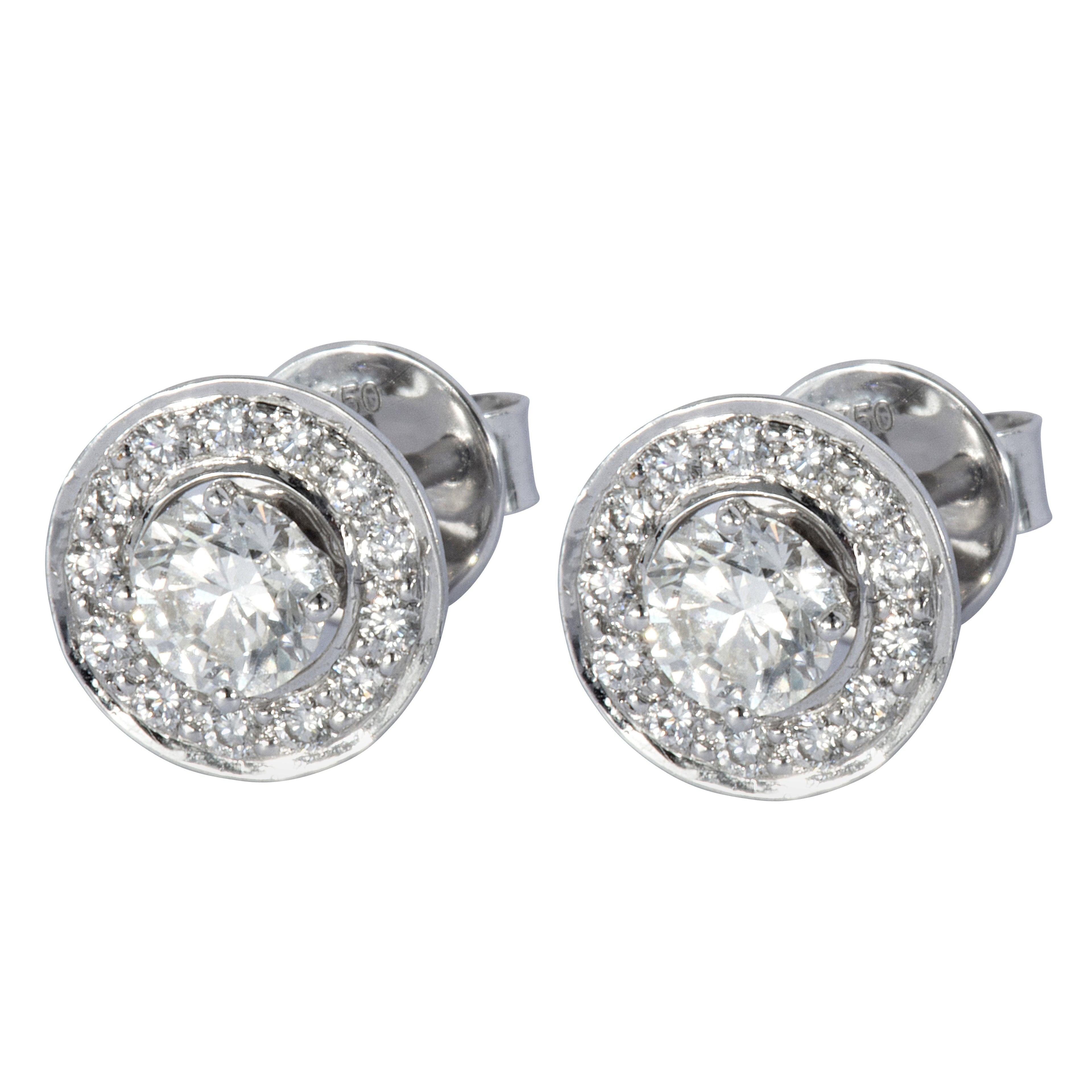 Boucle d'oreille à clou en diamant