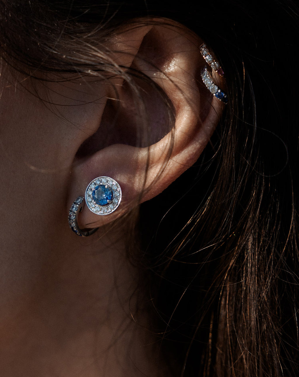 Créole Journey en diamants et saphirs bleus