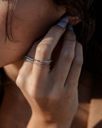 Bague Journey en saphirs bleus et péridots, or jaune 18 carats