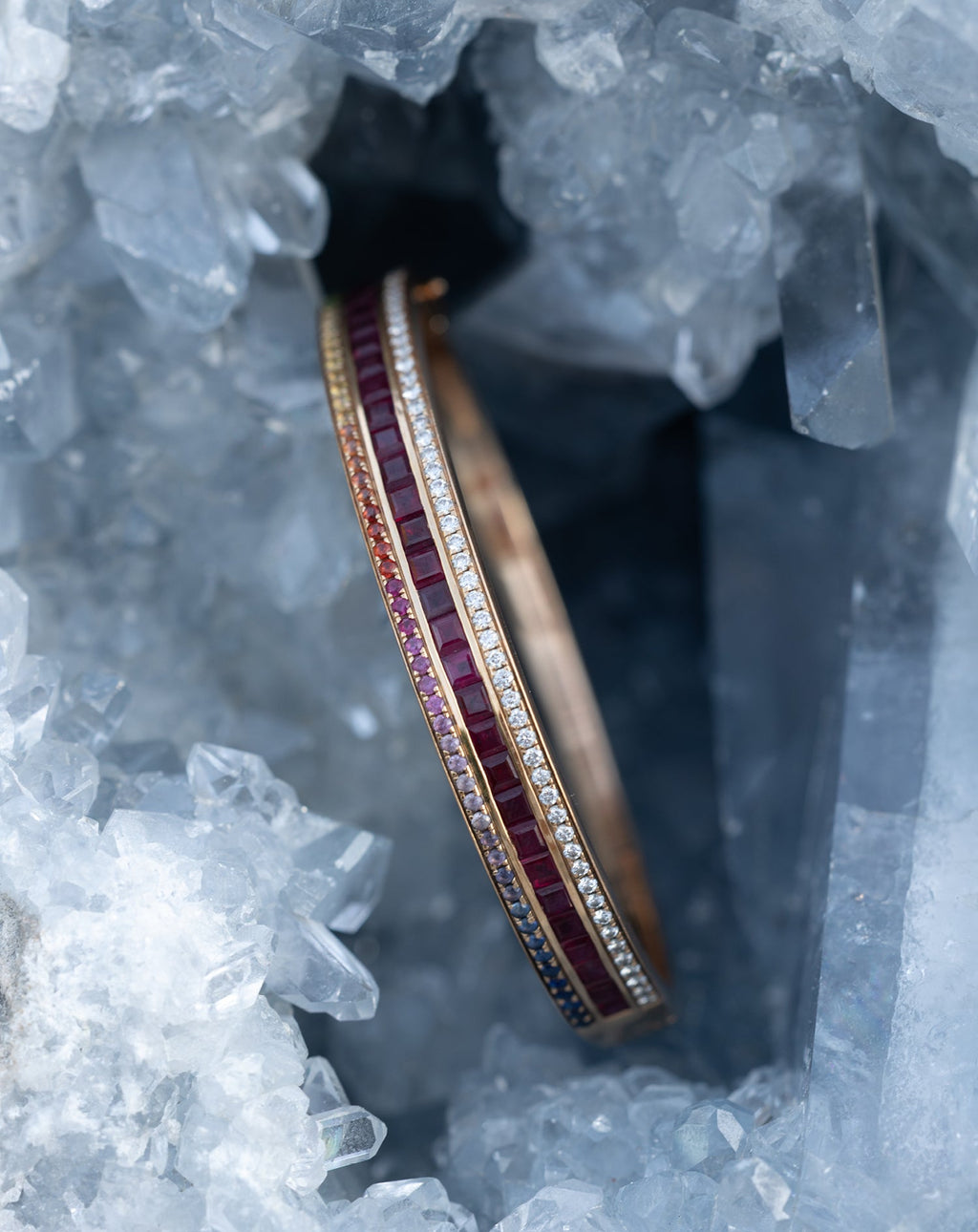 Bracelet Radiant Union arc-en-ciel et rubis, or rose 18 carats