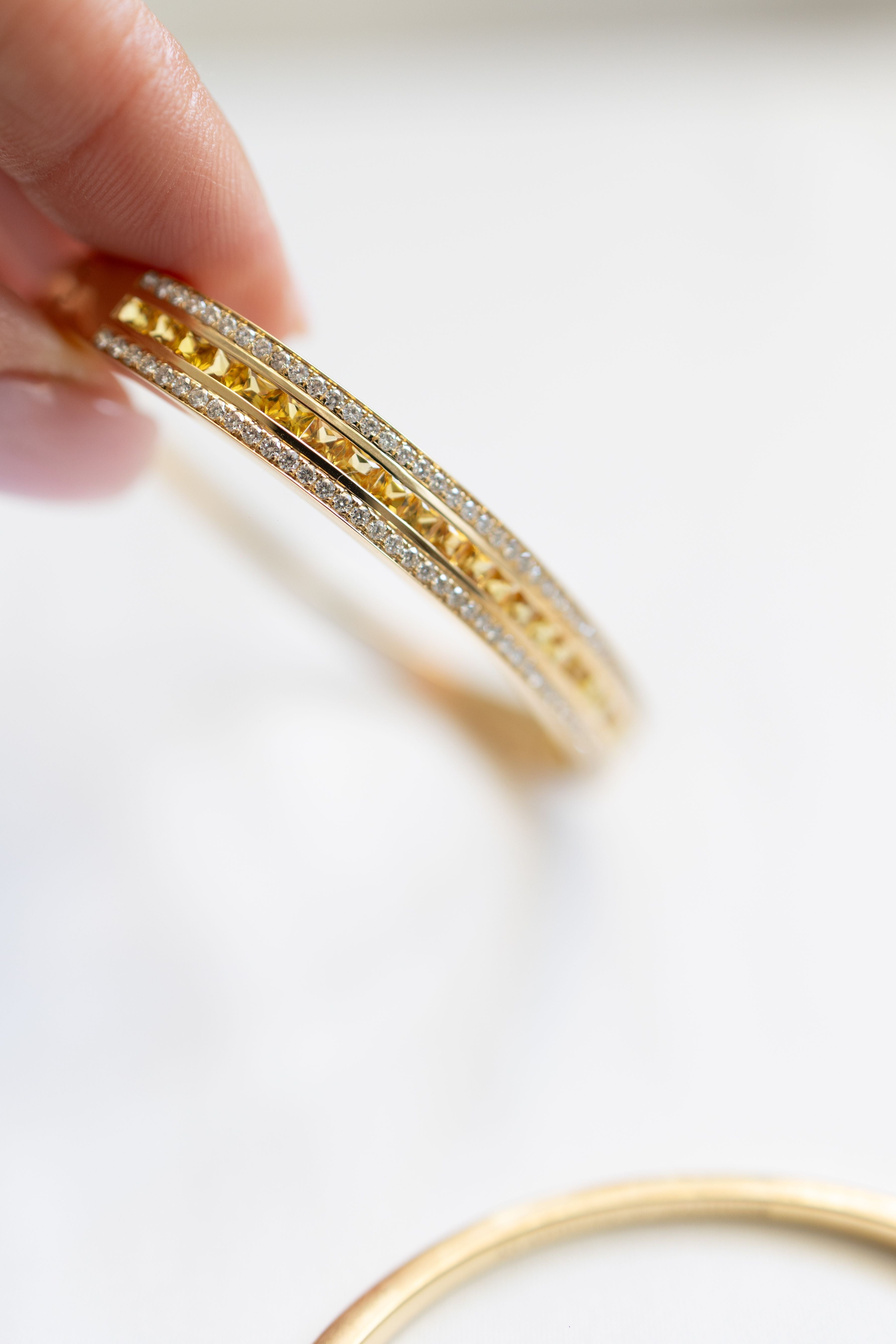 Bracelet Union en saphirs jaunes et diamants